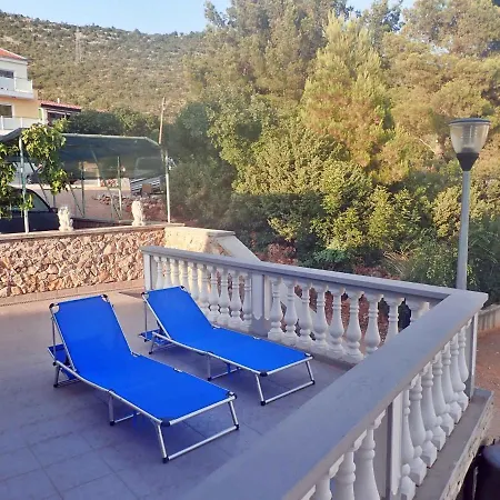 - Paklenica Riviera 34217 *