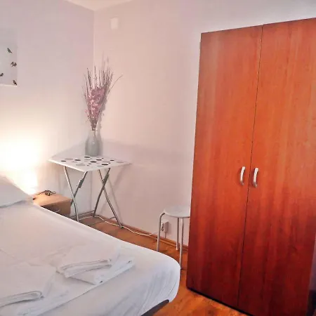 - Paklenica Riviera 34217 Seline