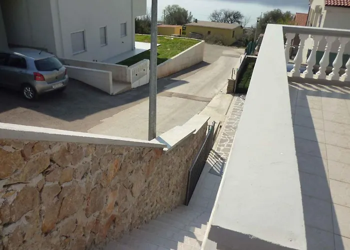 - Paklenica Riviera 34217 *