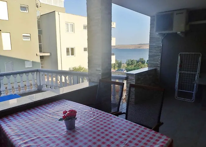 - Paklenica Riviera 34217 *